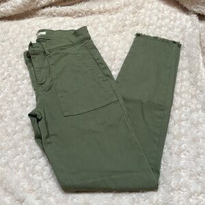 LOFT women’s green skinny cargo pants